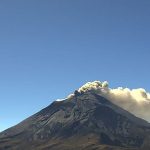 Hombre es atado a un poste tras intentar de robar escuela en Amozoc