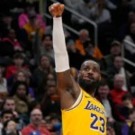 Mexicanos Carín León y Reik y colombianos Morat colaboran en el nuevo disco de Hombres G