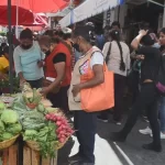 Jalen Carter de Eagles expulsado por escupir a Dak Prescott de Cowboys